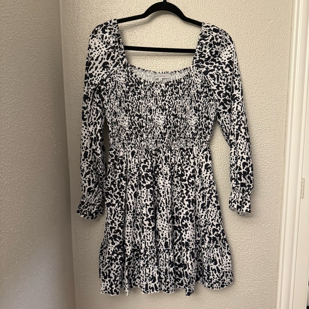 Miss Sparkling black and white leopard print dress
